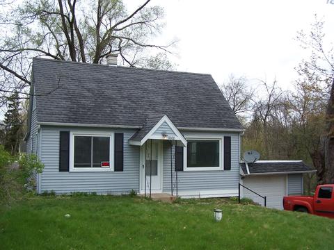 5302 Maplehill Dr, Mchenry, IL 60050 photo 1