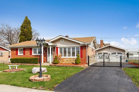 7918 W 82nd Pl, Bridgeview, IL 60455 photo 2