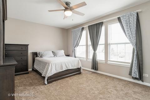 3202 Thunderbird Ct E, Aurora, IL 60503 photo 12
