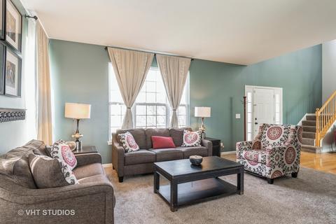 3202 Thunderbird Ct E, Aurora, IL 60503 photo 3