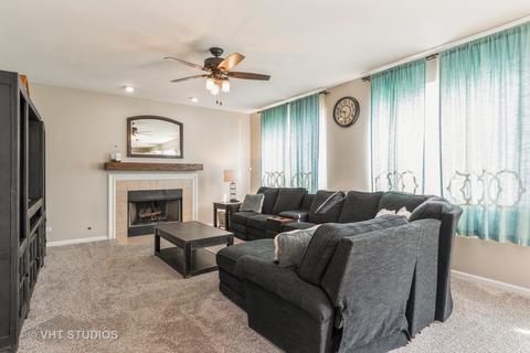 3202 Thunderbird Ct E, Aurora, IL 60503 photo 7