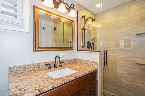 758 S Stuart Ave, Elmhurst, IL 60126 photo 16