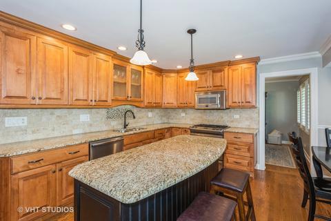 758 S Stuart Ave, Elmhurst, IL 60126 photo 10