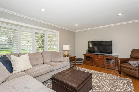 758 S Stuart Ave, Elmhurst, IL 60126 photo 7