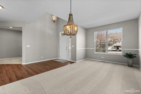 321 Cassidy Ln, Elgin, IL 60123 photo 5