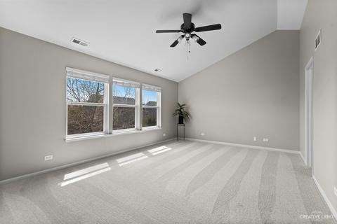 321 Cassidy Ln, Elgin, IL 60123 photo 19