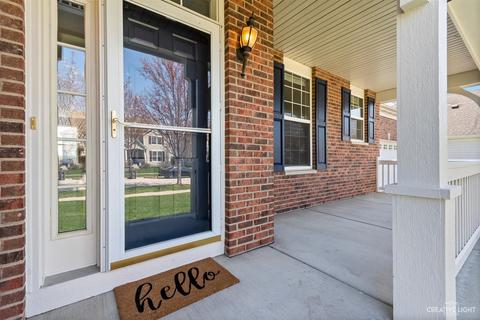 321 Cassidy Ln, Elgin, IL 60123 photo 2