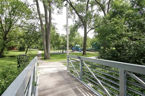 1255 Pine St, Glenview, IL 60025 photo 24