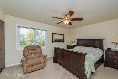 1660 Bicek Dr, Hoffman Estates, IL 60192 photo 11
