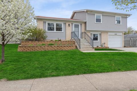 1660 Bicek Dr, Hoffman Estates, IL 60192 photo 1