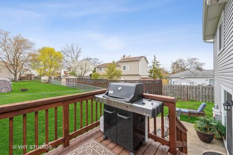 1660 Bicek Dr, Hoffman Estates, IL 60192 photo 16