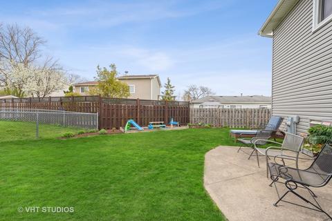 1660 Bicek Dr, Hoffman Estates, IL 60192 photo 17