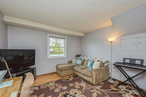 1660 Bicek Dr, Hoffman Estates, IL 60192 photo 12