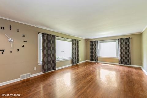 5627 W Laurel Ln, Monee, IL 60449 photo 2