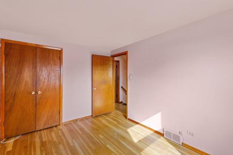 915 E Babcock Ave, Addison, IL 60101 photo 12