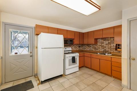 915 E Babcock Ave, Addison, IL 60101 photo 7
