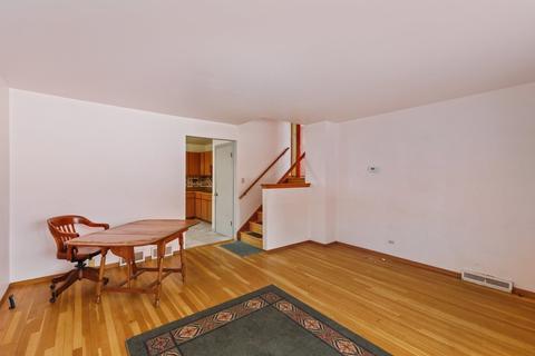 915 E Babcock Ave, Addison, IL 60101 photo 5