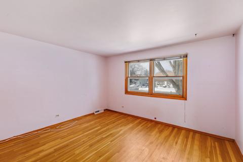 915 E Babcock Ave, Addison, IL 60101 photo 9