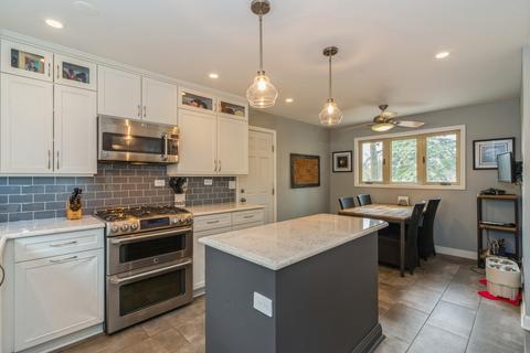 8716 Washington Ave, Brookfield, IL 60513 photo 17
