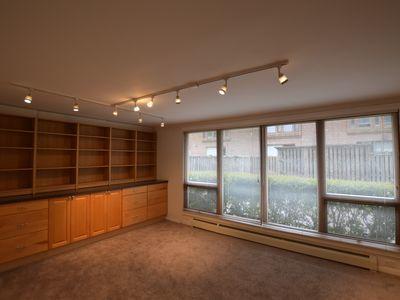 1323 E 55th St, Chicago, IL 60615 photo 9