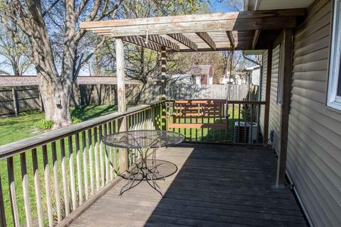 405 E Court St, Fairmount, IL 61841 photo 2