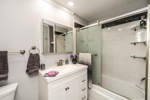 1085 S 3rd Ave, Des Plaines, IL 60016 photo 26