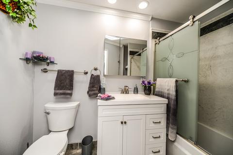 1085 S 3rd Ave, Des Plaines, IL 60016 photo 27