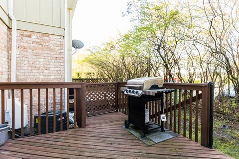 1025 Heathrow Ct, Wheaton, IL 60189 photo 19