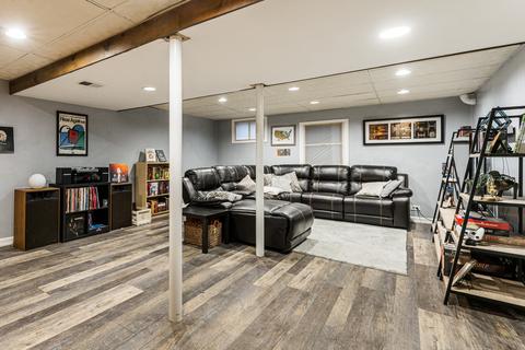 1025 Heathrow Ct, Wheaton, IL 60189 photo 16