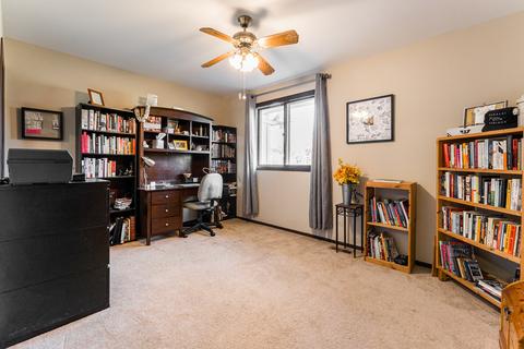 1025 Heathrow Ct, Wheaton, IL 60189 photo 14