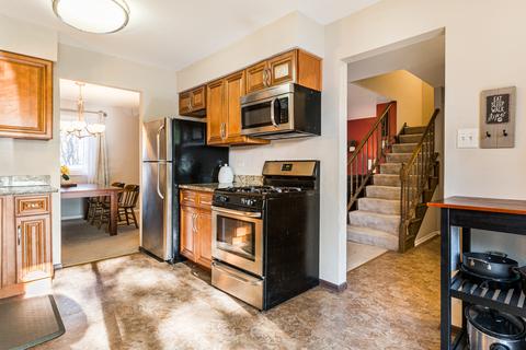 1025 Heathrow Ct, Wheaton, IL 60189 photo 6