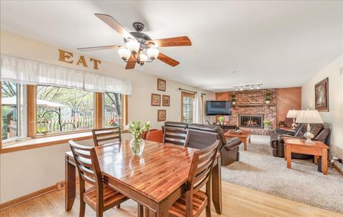 843 Pear Tree Ln, Bartlett, IL 60103 photo 12