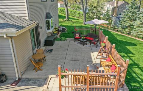 843 Pear Tree Ln, Bartlett, IL 60103 photo 5