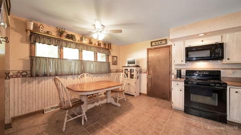 1248 Ridgeway Dr, Elgin, IL 60123 photo 5