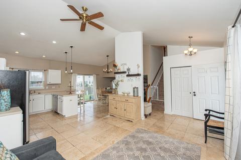 6716 Desert Dr, Plainfield, IL 60586 photo 8