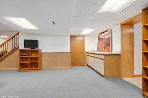 1001 Buckingham Dr, Wheaton, IL 60189 photo 23