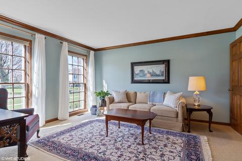 1001 Buckingham Dr, Wheaton, IL 60189 photo 11