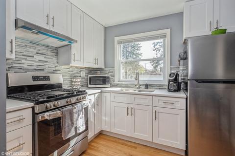 1757 Lee St, Des Plaines, IL 60018 photo 6