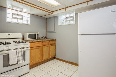 1757 Lee St, Des Plaines, IL 60018 photo 14