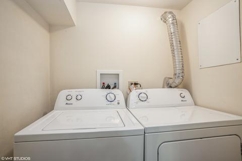 1757 Lee St, Des Plaines, IL 60018 photo 15