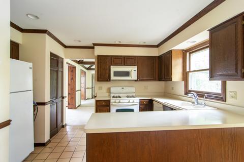 1015 Pear Tree Ln, Wheeling, IL 60090 photo 5