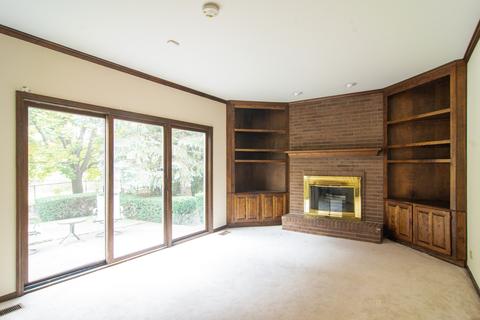 1015 Pear Tree Ln, Wheeling, IL 60090 photo 8