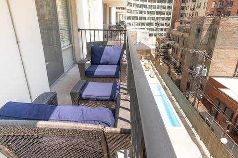 71 E Division St #606, Chicago, IL 60610 photo 20