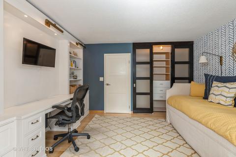 71 E Division St #606, Chicago, IL 60610 photo 17