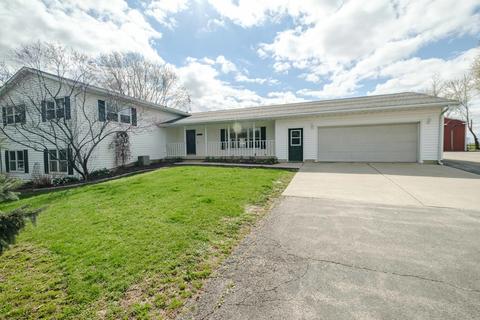 9446 Adeline Rd, Leaf River, IL 61047 photo 2