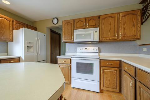 9446 Adeline Rd, Leaf River, IL 61047 photo 16