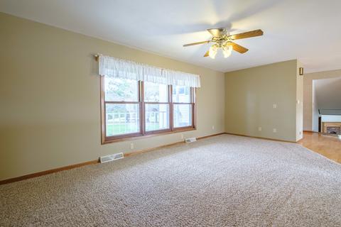 9446 Adeline Rd, Leaf River, IL 61047 photo 10