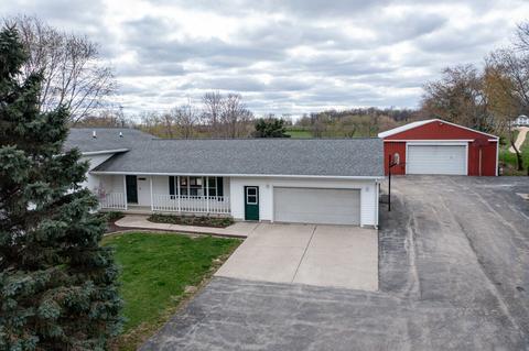 9446 Adeline Rd, Leaf River, IL 61047 photo 3
