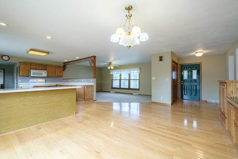 9446 Adeline Rd, Leaf River, IL 61047 photo 12