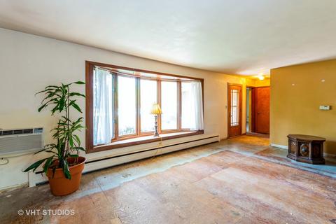 950 Hillcrest Rd, Elgin, IL 60123 photo 4